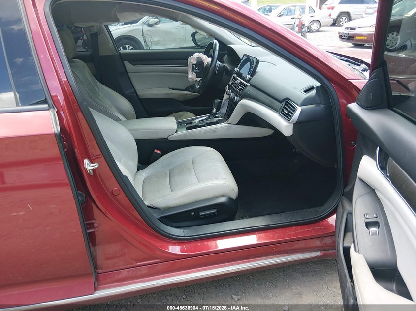 2018 HONDA ACCORD auction photo 5