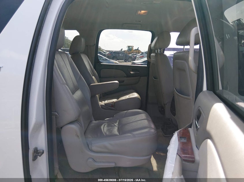 2014 Chevrolet Suburban Lt VIN: 1GNSCJE05ER130445 Lot: 45639086