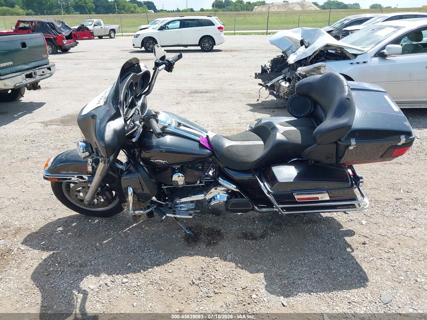 2008 Harley-Davidson Flhtcui VIN: 1HD1FC4118Y651138 Lot: 45639093