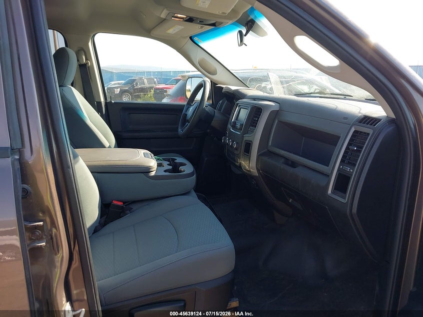 2019 RAM 1500 CLASSIC auction photo 5