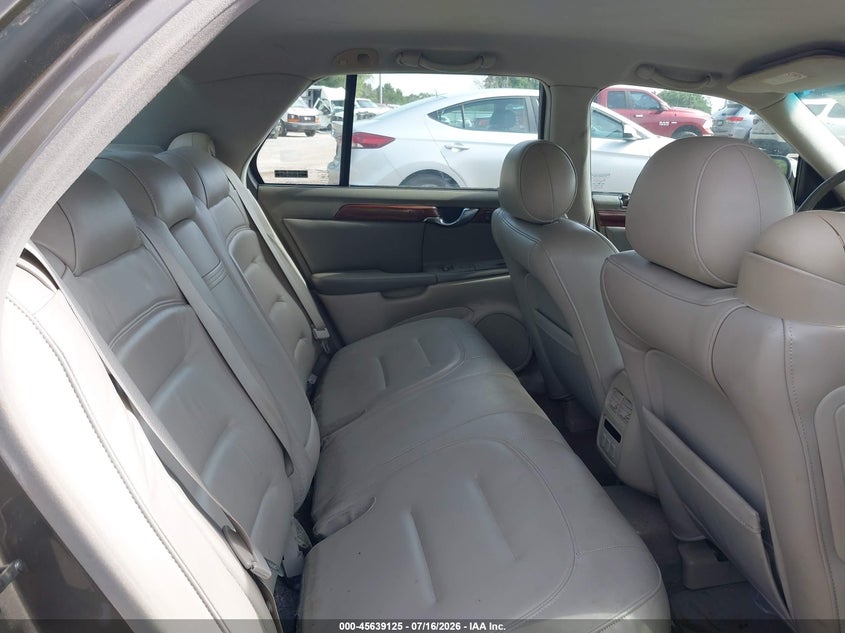 2000 Cadillac Deville Standard VIN: 1G6KD54YXYU319343 Lot: 45639125