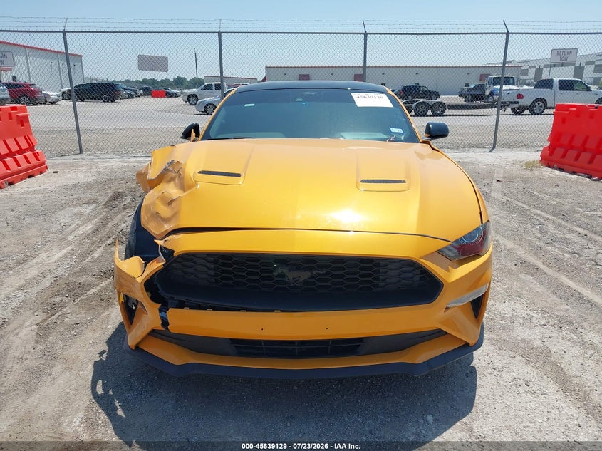 FORD MUSTANG - zdjęcie 12