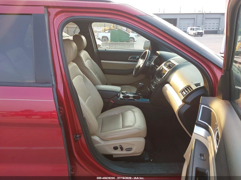 2017 FORD EXPLORER auction photo 5