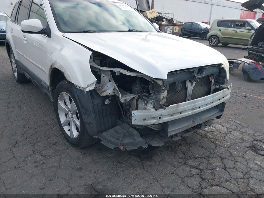 2014 SUBARU OUTBACK auction photo 6