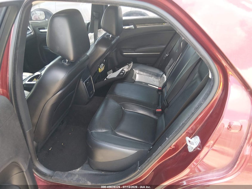 2016 CHRYSLER 300 auction photo 8