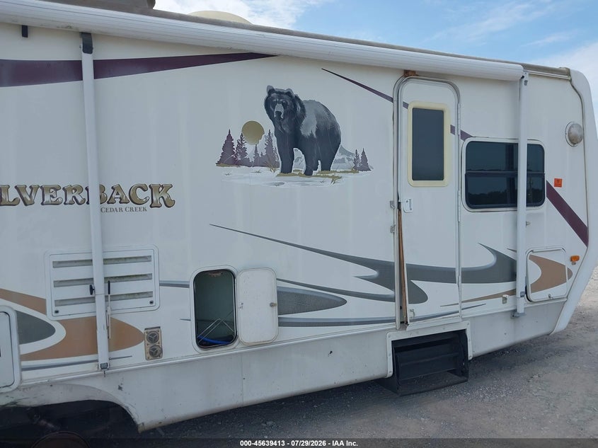 2006 FOREST RIVER CEDAR CREEK 27LRLS auction photo 6