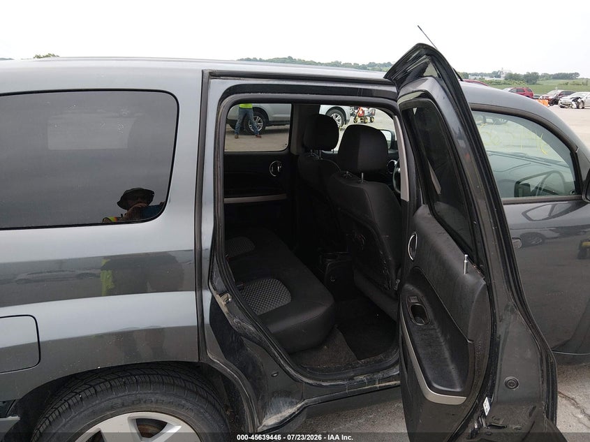 2011 CHEVROLET HHR auction photo 8
