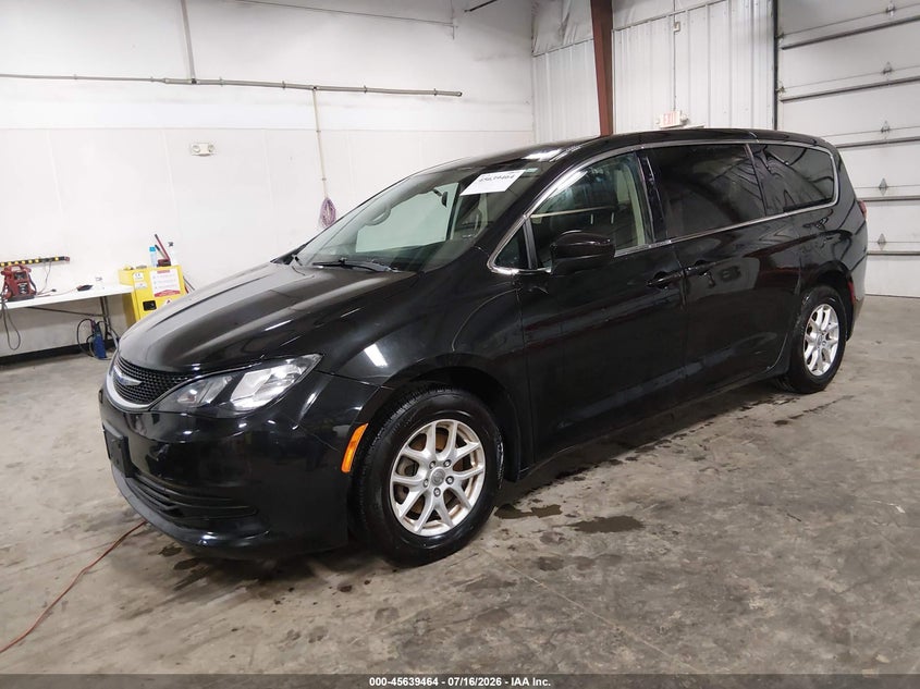 Vin: 2c4rc1cgxlr146882, lot: 46137967, chrysler voyager lx 20202