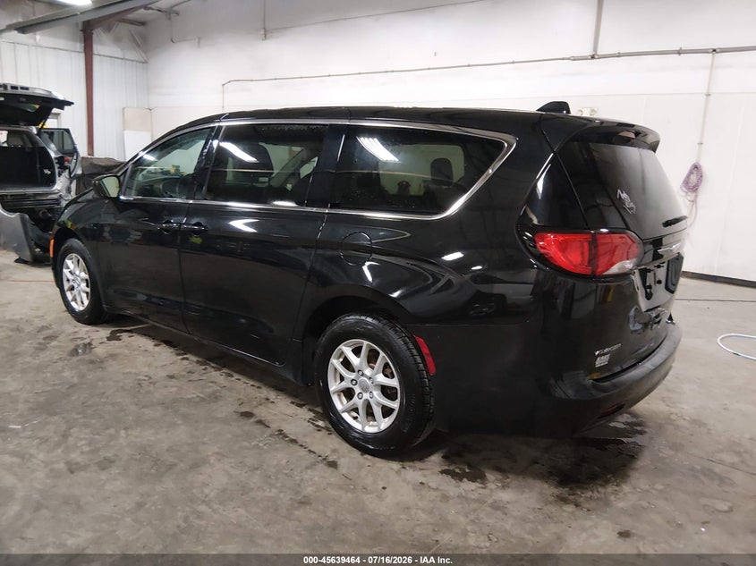 Vin: 2c4rc1cgxlr146882, lot: 46137967, chrysler voyager lx 20203