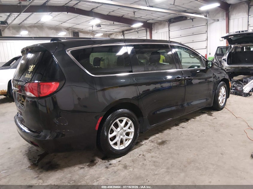 Vin: 2c4rc1cgxlr146882, lot: 46137967, chrysler voyager lx 20204