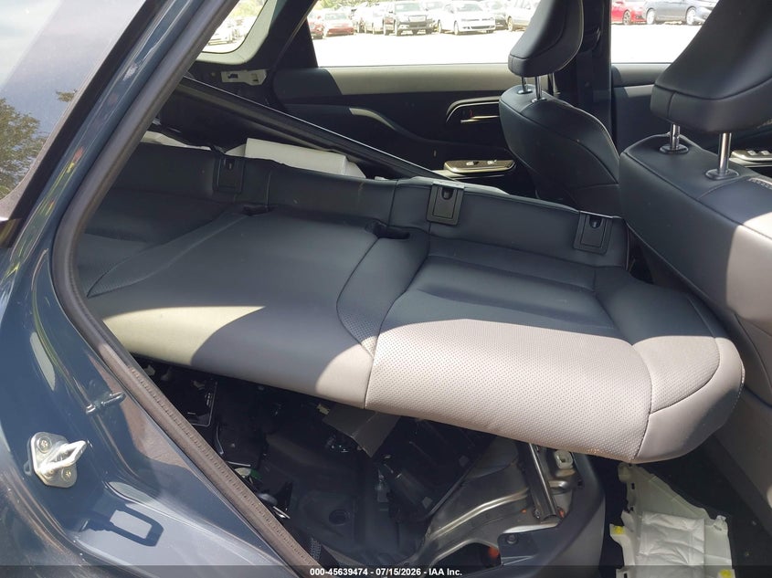 2025 Toyota Crown Signia Xle VIN: JTDACAAJ7S3026220 Lot: 45639474