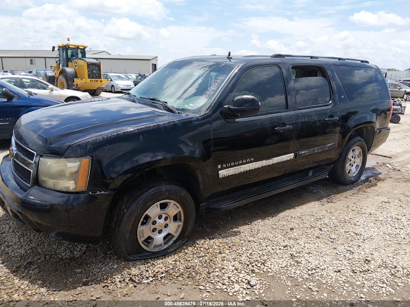 2007 Chevrolet Suburban, Normal Wear & Tear, IAAI, VIN 3GNFK16397G181754 — photo 2