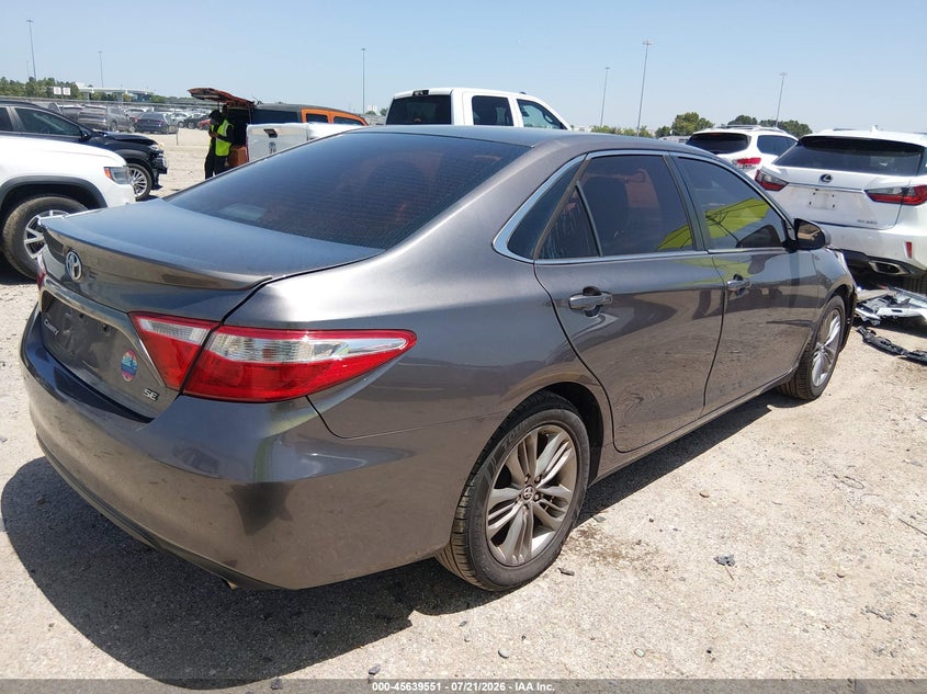 2015 TOYOTA CAMRY auction photo 4