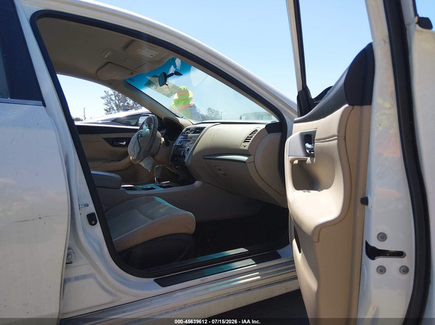 2015 NISSAN ALTIMA auction photo 5