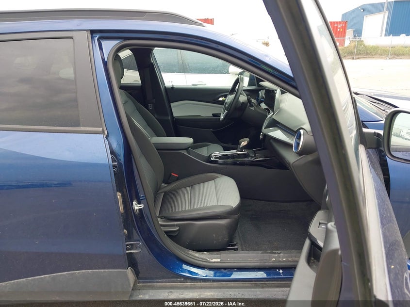 2024 CHEVROLET TRAX auction photo 5