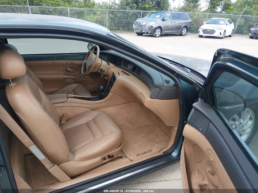 1996 LINCOLN MARK VIII auction photo 5