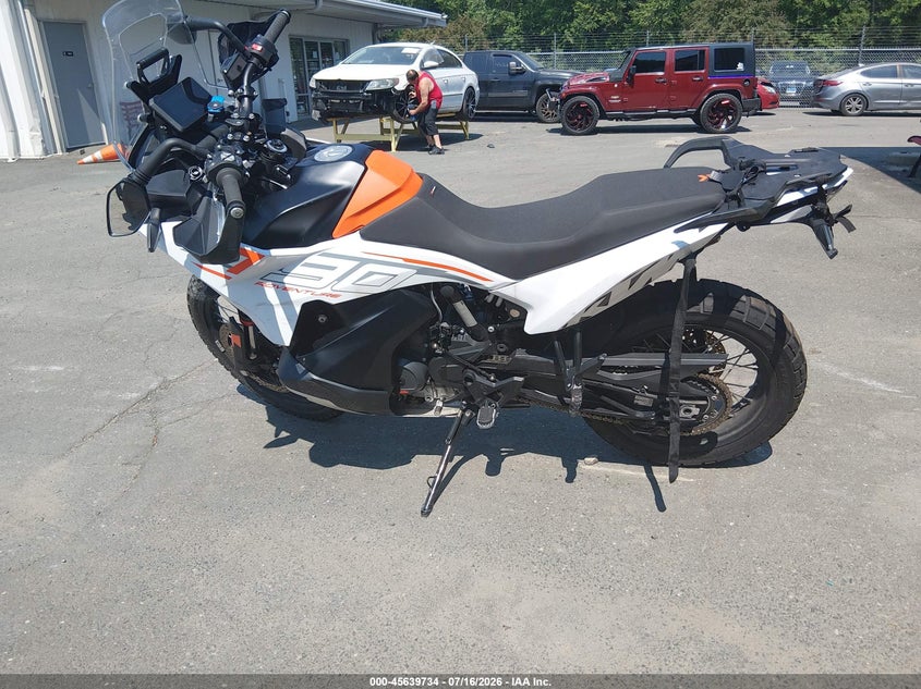 2024 Ktm 790 Adventure VIN: LCETS7407RH700364 Lot: 45639734