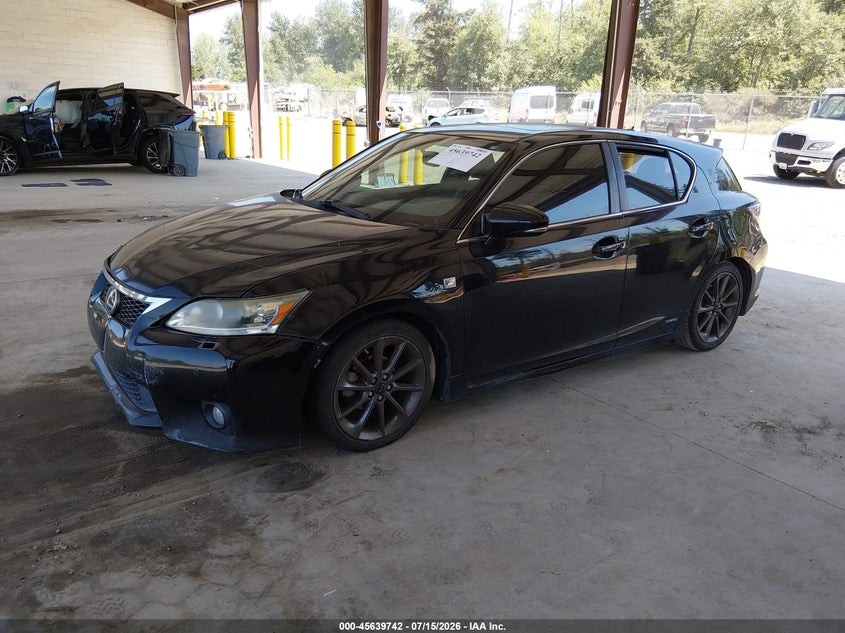 Vin: jthkd5bh6d2134386, lot: 46138251, lexus ct 200h 20132