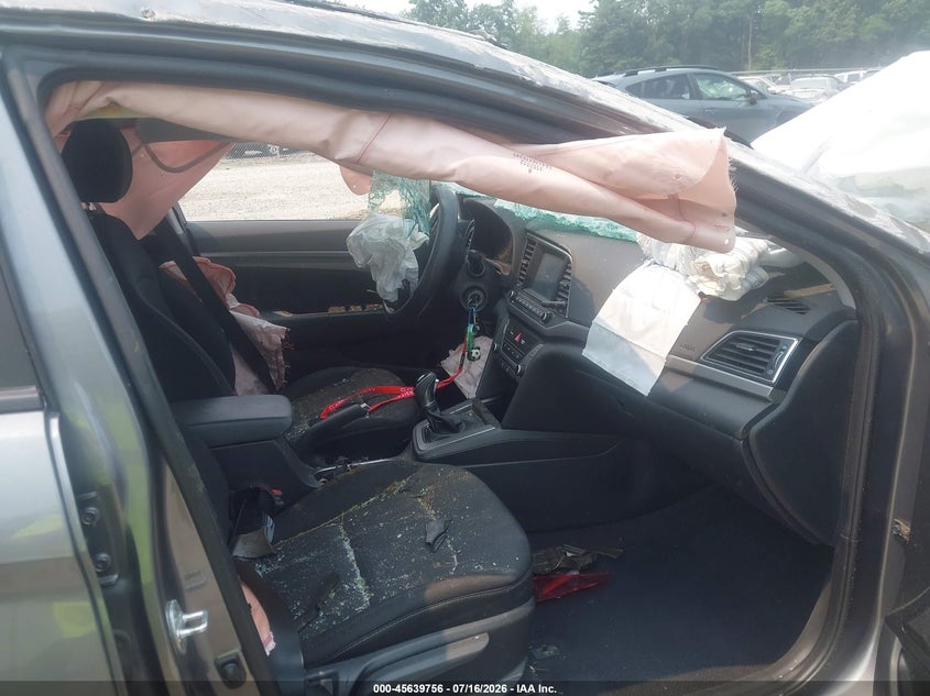 2018 HYUNDAI ELANTRA auction photo 5
