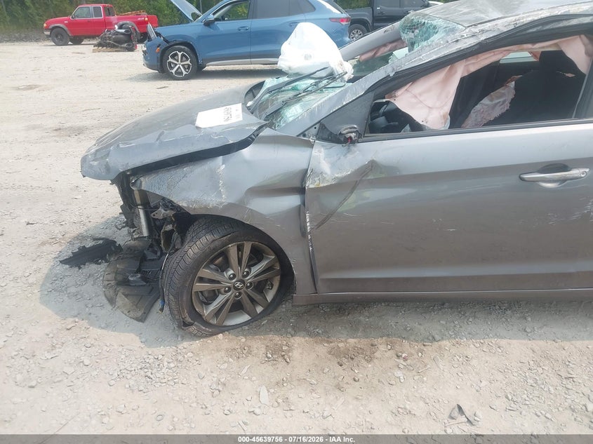 2018 HYUNDAI ELANTRA auction photo 6