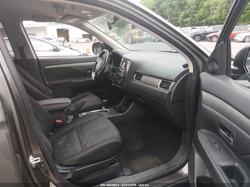 2016 Mitsubishi Outlander Es VIN: JA4AZ3A36GZ036442 Lot: 45639814
