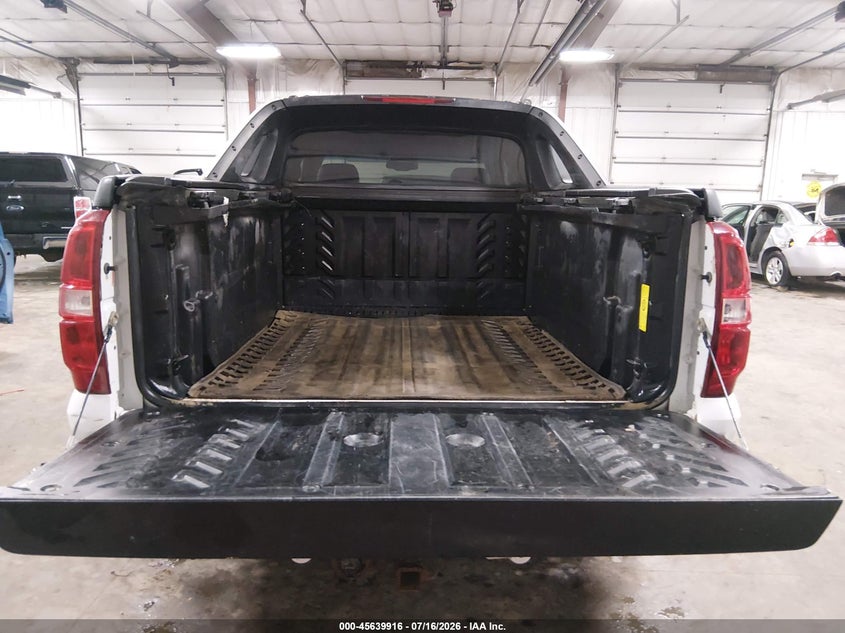 2011 Chevrolet Avalanche 1500 Ltz VIN: 3GNTKGE32BG213282 Lot: 45639916