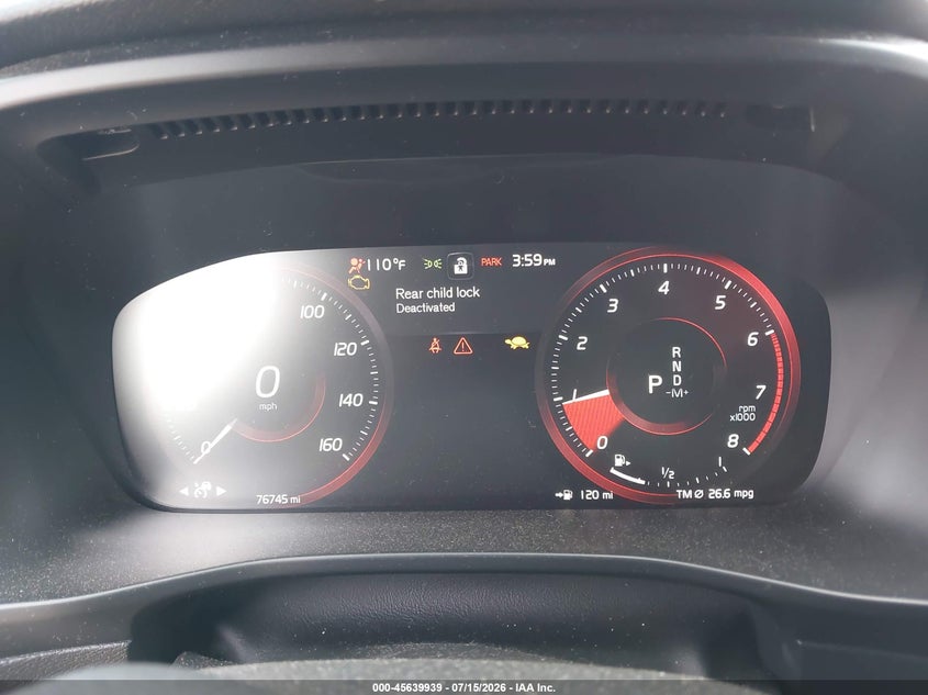 2021 Volvo Xc40 T5 R-Design VIN: YV4162UM4M2426129 Lot: 45639939