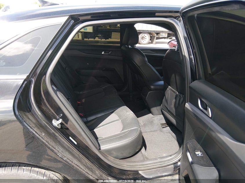 2022 KIA K5 auction photo 8