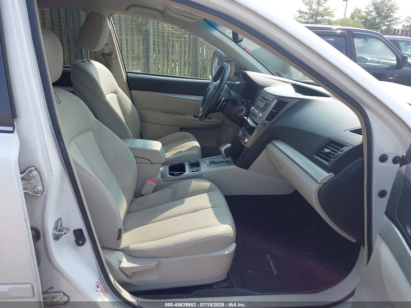 2012 SUBARU OUTBACK auction photo 5