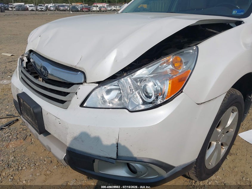 2012 SUBARU OUTBACK auction photo 6