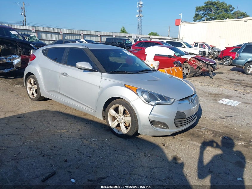 2015 HYUNDAI VELOSTER auction photo 1