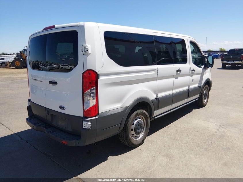 2017 FORD TRANSIT-150 auction photo 4