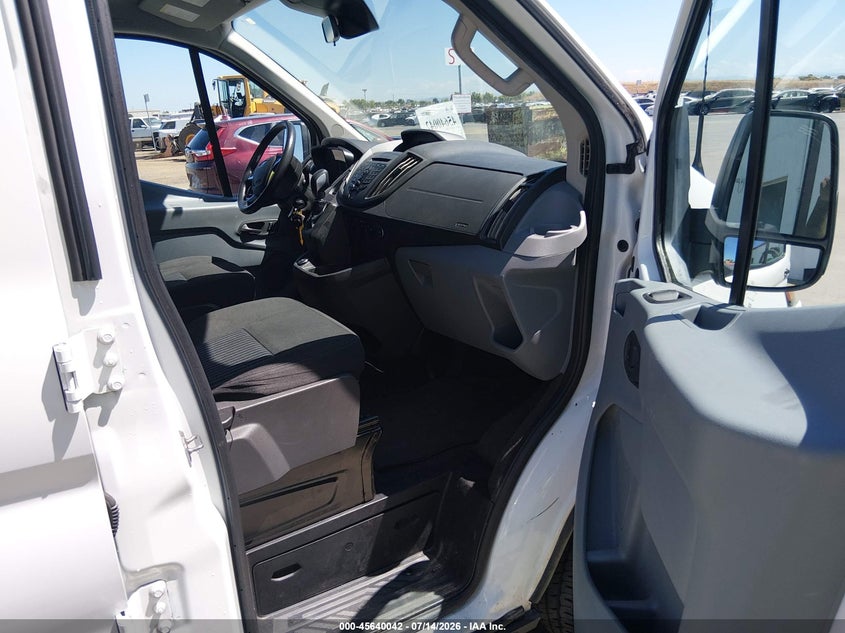 2017 FORD TRANSIT-150 auction photo 5