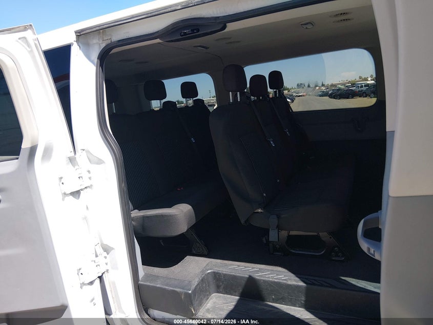 2017 FORD TRANSIT-150 auction photo 8