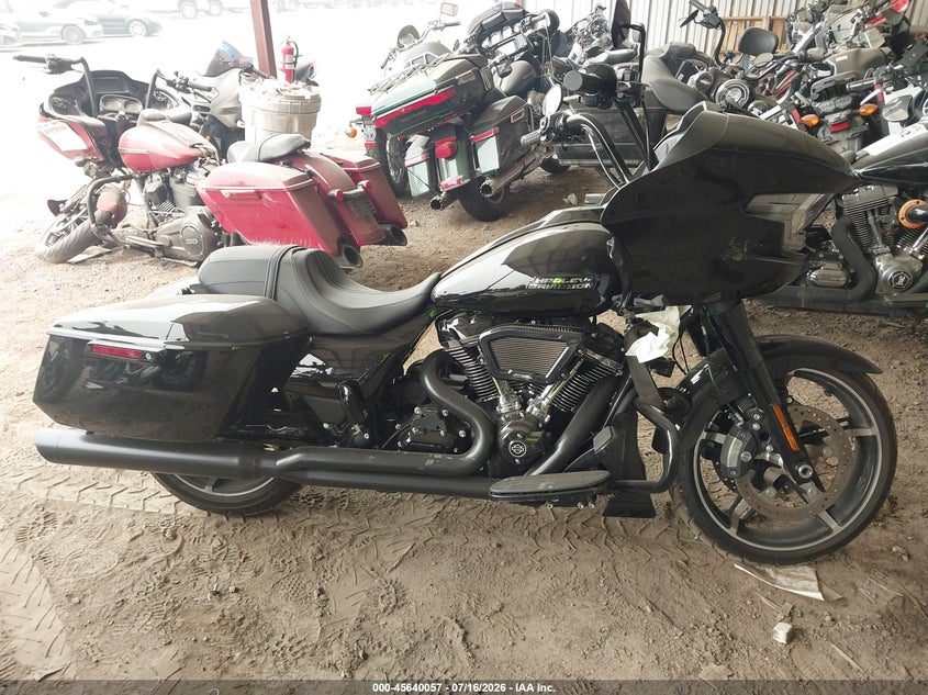 2024 Harley-Davidson Fltrx VIN: 1HD1KH713RB643762 Lot: 45640057