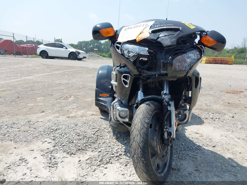 2004 HONDA GL1800 auction photo 5