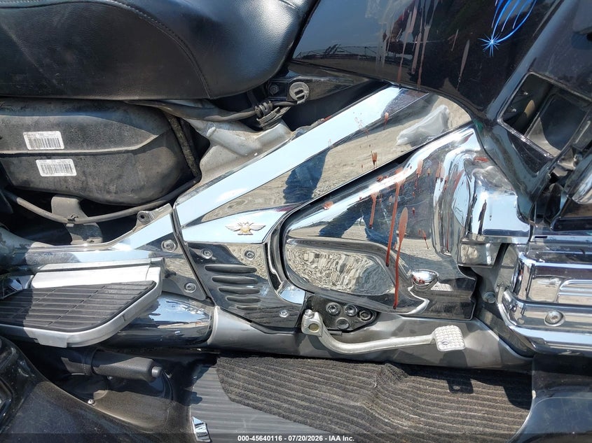 2004 HONDA GL1800 auction photo 8
