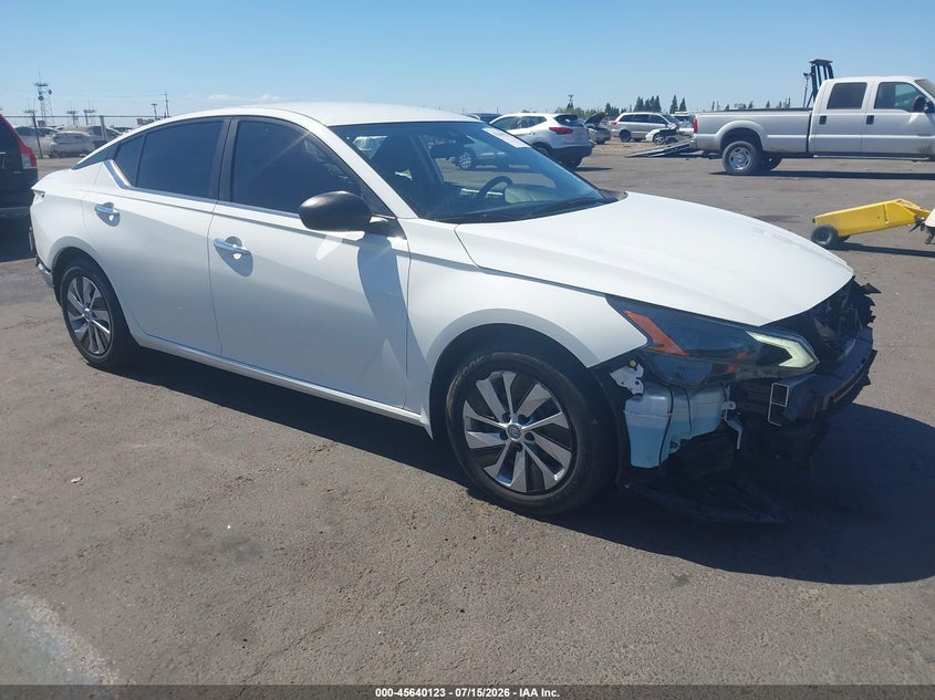2024 NISSAN ALTIMA auction photo 1
