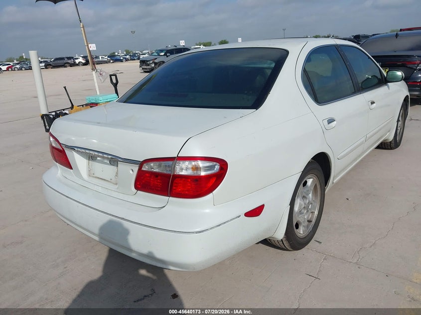 2000 INFINITI I30 auction photo 4