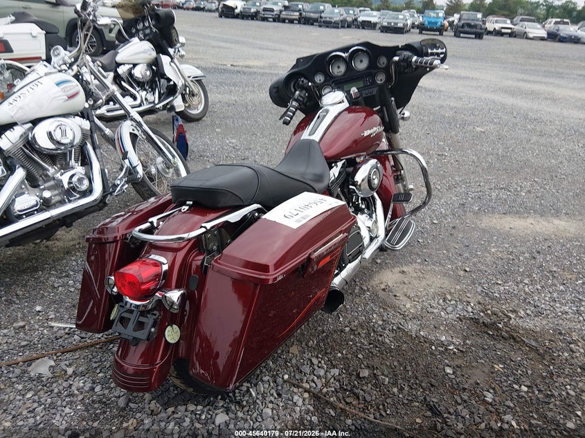 2008 HARLEY-DAVIDSON FLHX auction photo 4