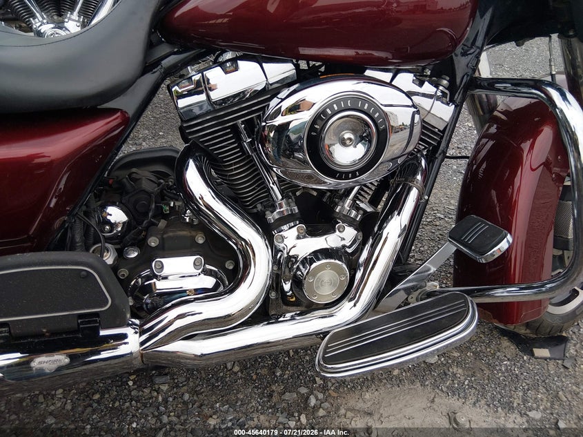 2008 HARLEY-DAVIDSON FLHX auction photo 8