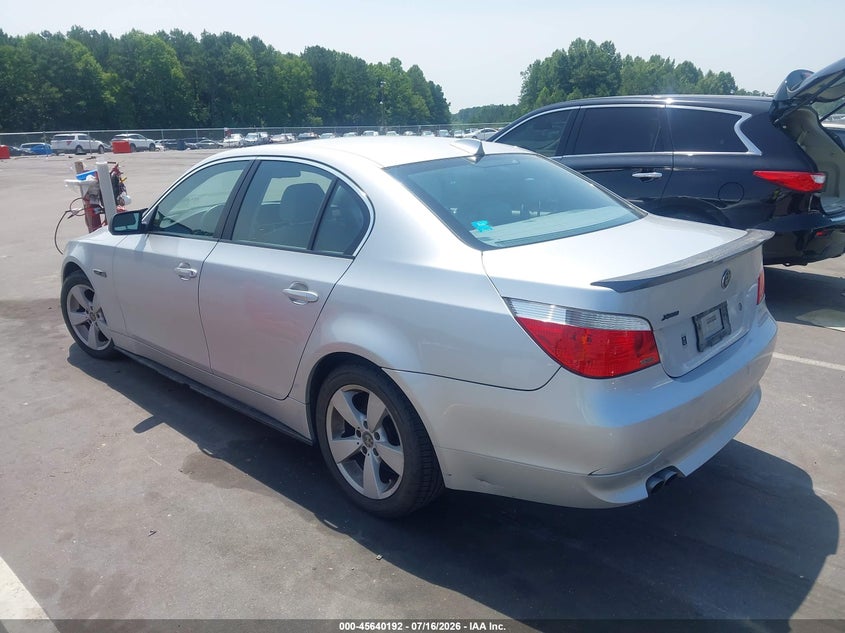 2007 BMW 525XI auction photo 3