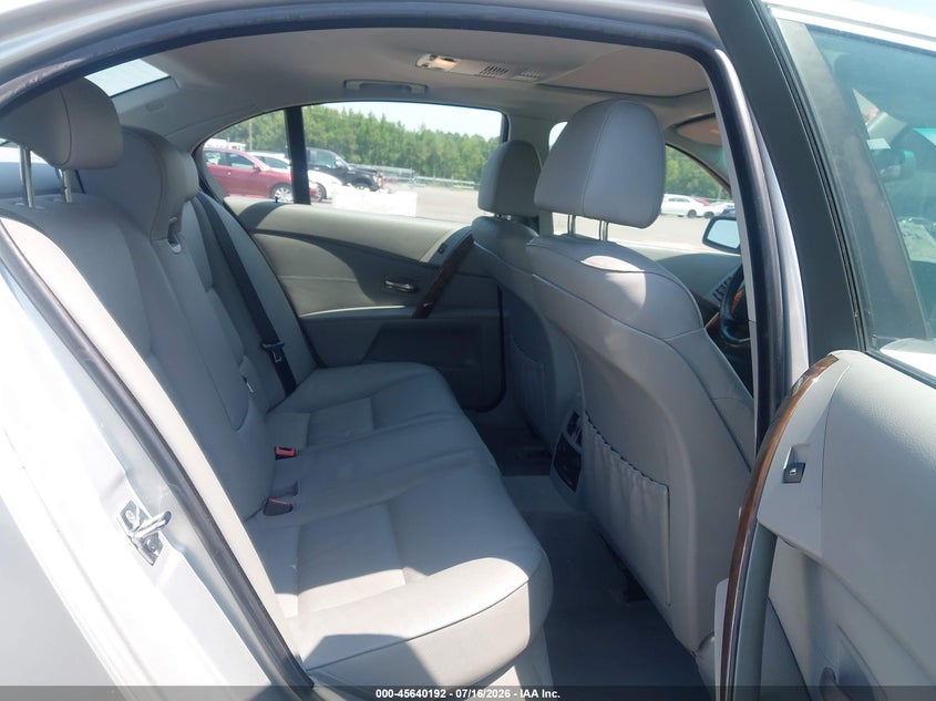 2007 BMW 525XI auction photo 8