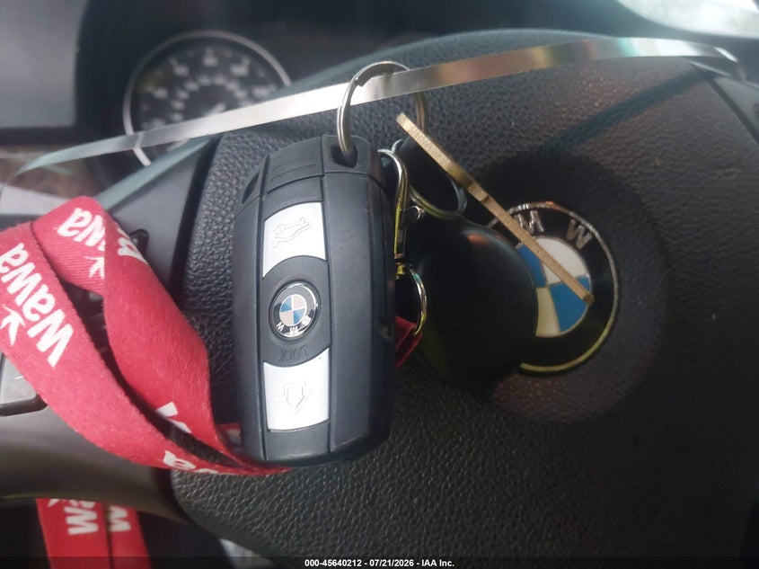 2011 BMW 328I xDrive VIN: WBAPK5C55BA994393 Lot: 45640212