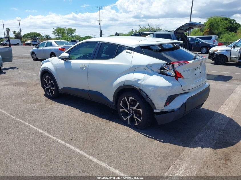 TOYOTA C-HR - zdjęcie 3