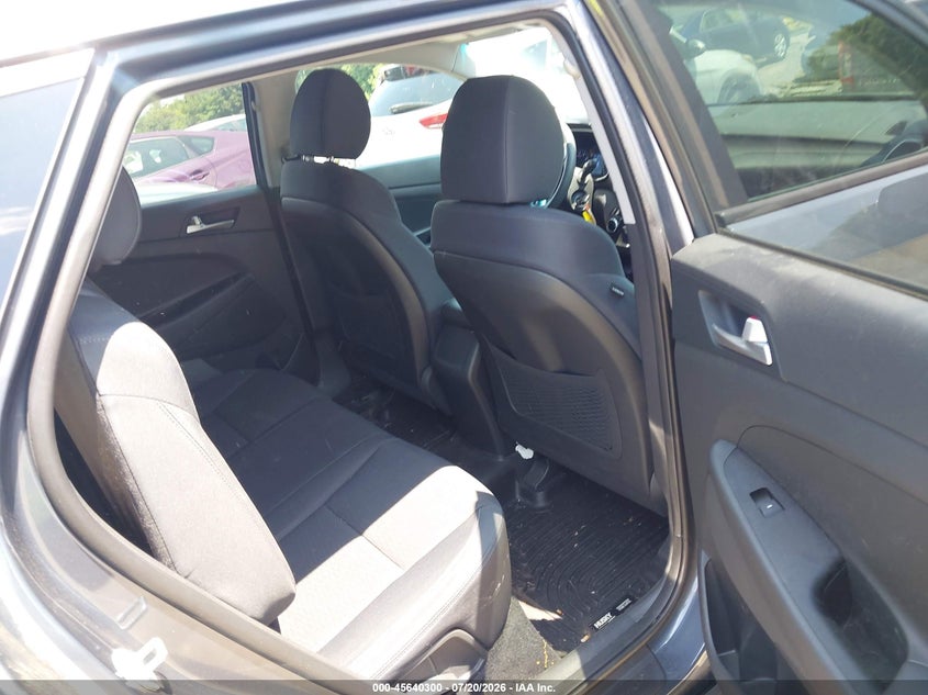 2020 HYUNDAI TUCSON auction photo 8
