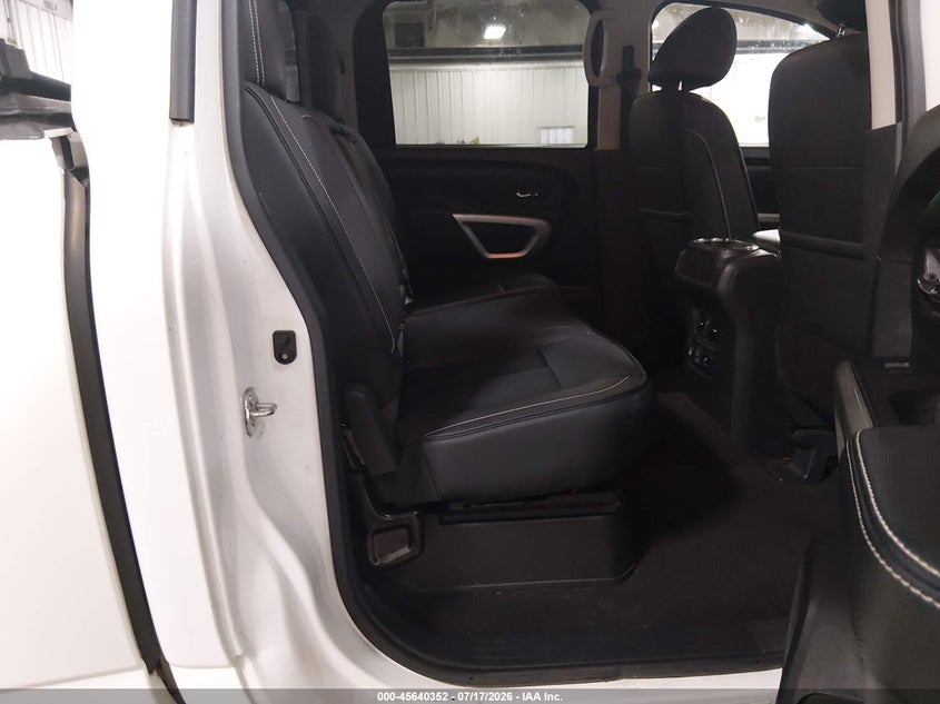 2019 NISSAN TITAN auction photo 8