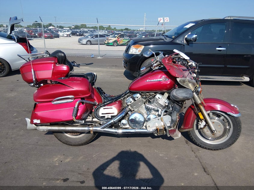 2000 Yamaha Xvz13 Tf VIN: JYAVP04E1YA003823 Lot: 45640399