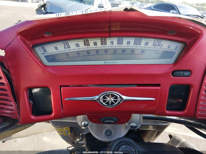 2000 Yamaha Xvz13 Tf VIN: JYAVP04E1YA003823 Lot: 45640399