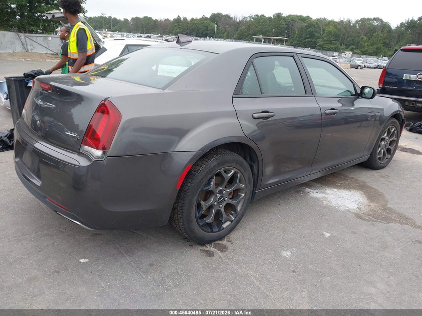 2015 Chrysler 300 300S VIN: 2C3CCAGG4FH810740 Lot: 45640485